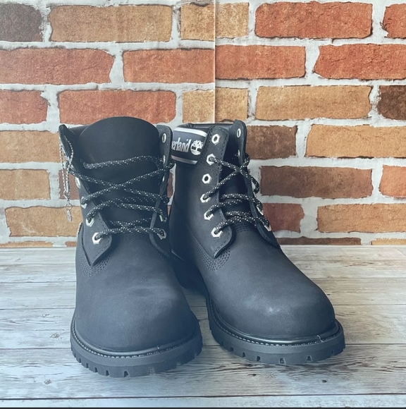 TIMBERLAND WOMEN’s PREMIUM 6 IN WATERPROOF BOOT MD BLACK NUBUCK W WHITE - Picture 2 of 6